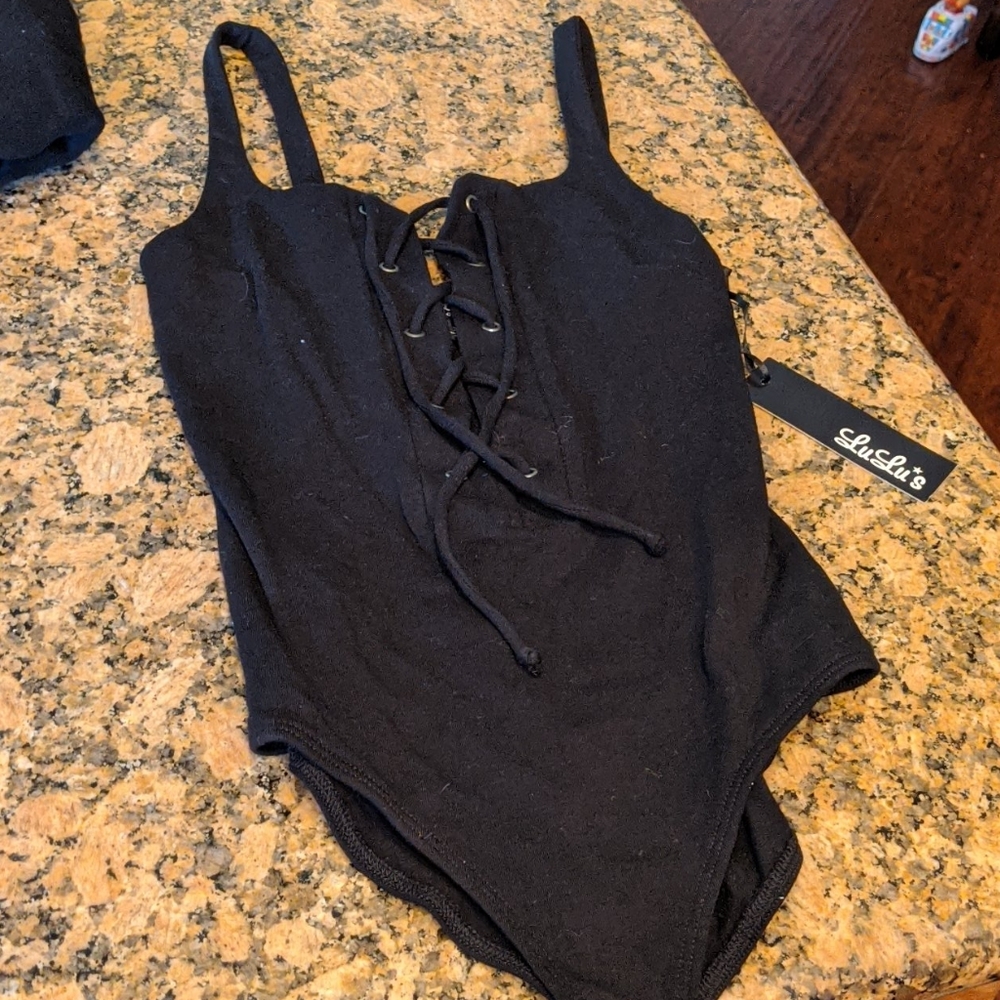 New with tags LULU'S bodysuit